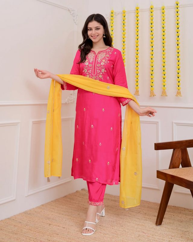 Pink Color Beautiful Chanderi Fabric Designer Ceremonial Readymade Suit