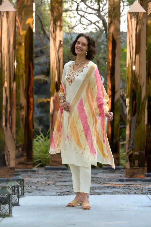 Women's Gorgeous Vatican Embroidery Straight Kurta with Pant And Dupatta Set RY