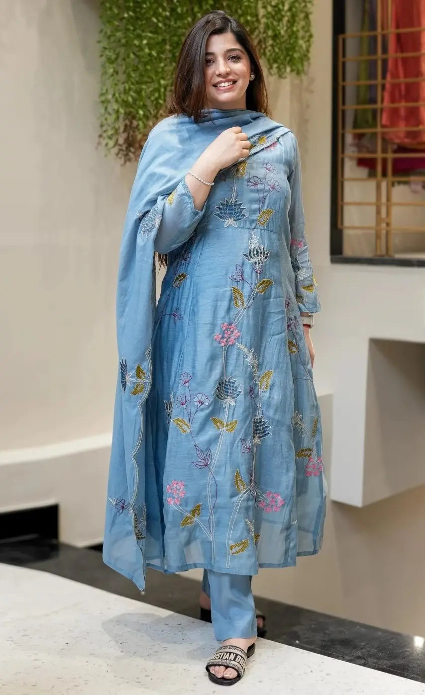 Women's Beautiful Cotton Fabric Thread Work Straight Kurta, Pant and Dupatta Set