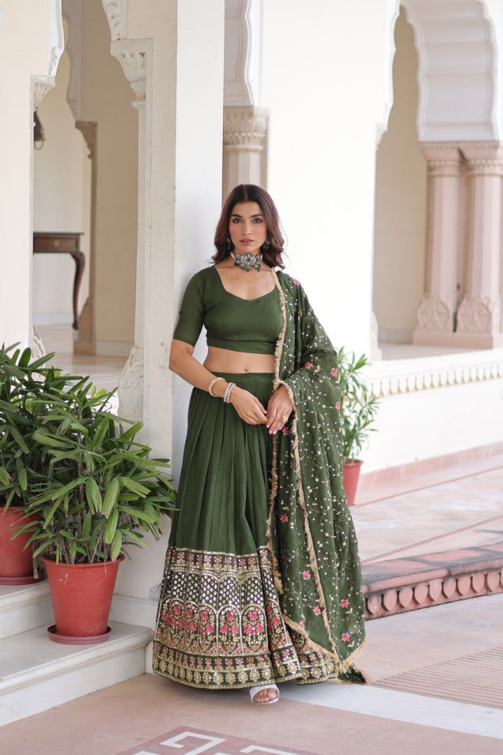 Luxury Traditional Lehenga Choli for Women Style 020