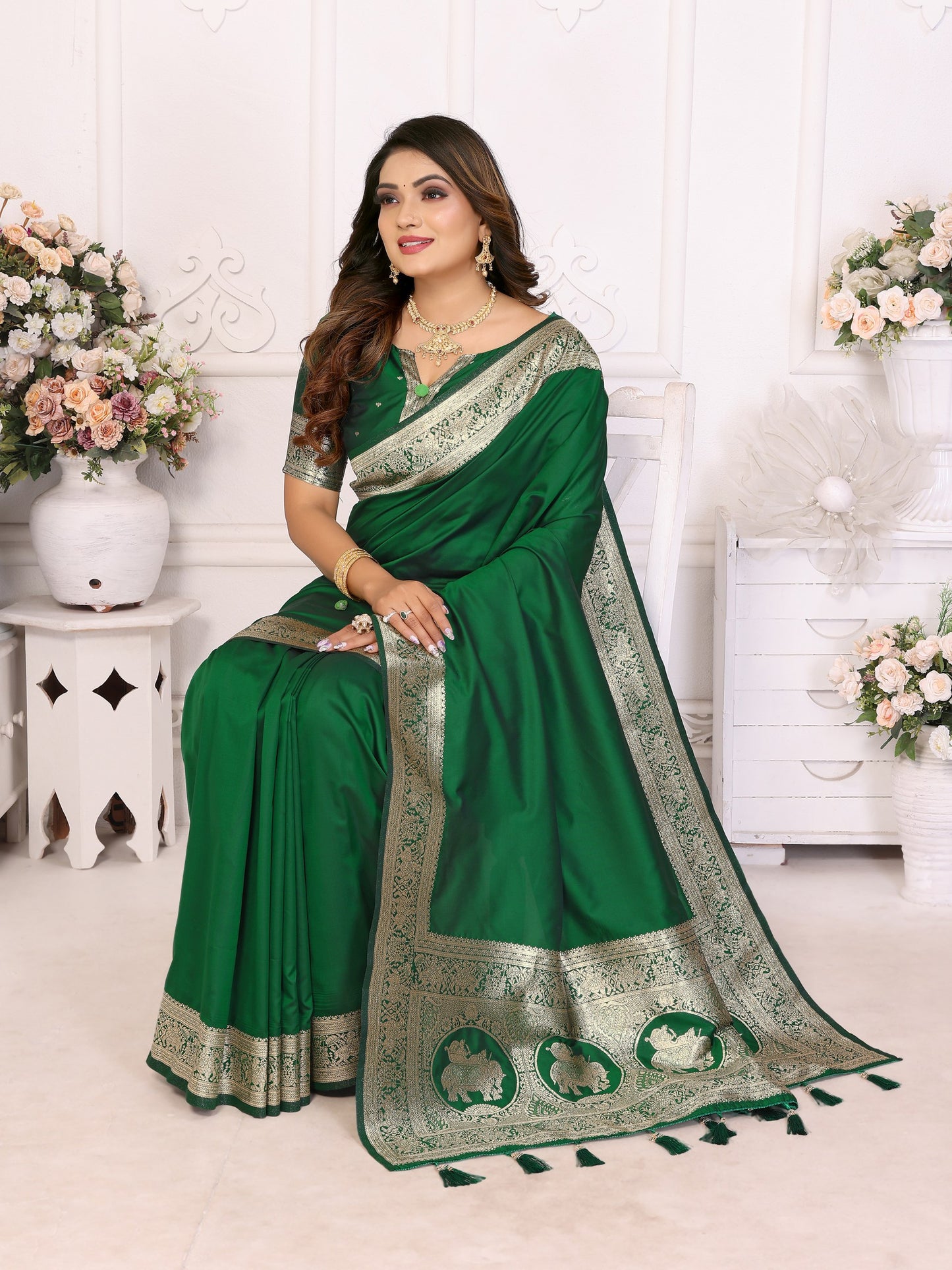 Dark Green Banarasi Silk With Beautiful Gala Weaving Saree With Blouse