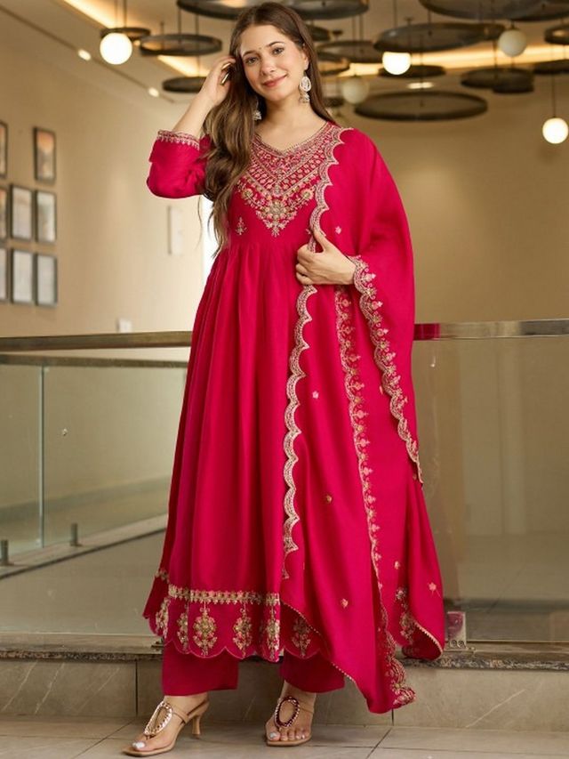 Pink Color Vichitra Silk Fabric Designer Embroidery Work Graceful Partywear Suit