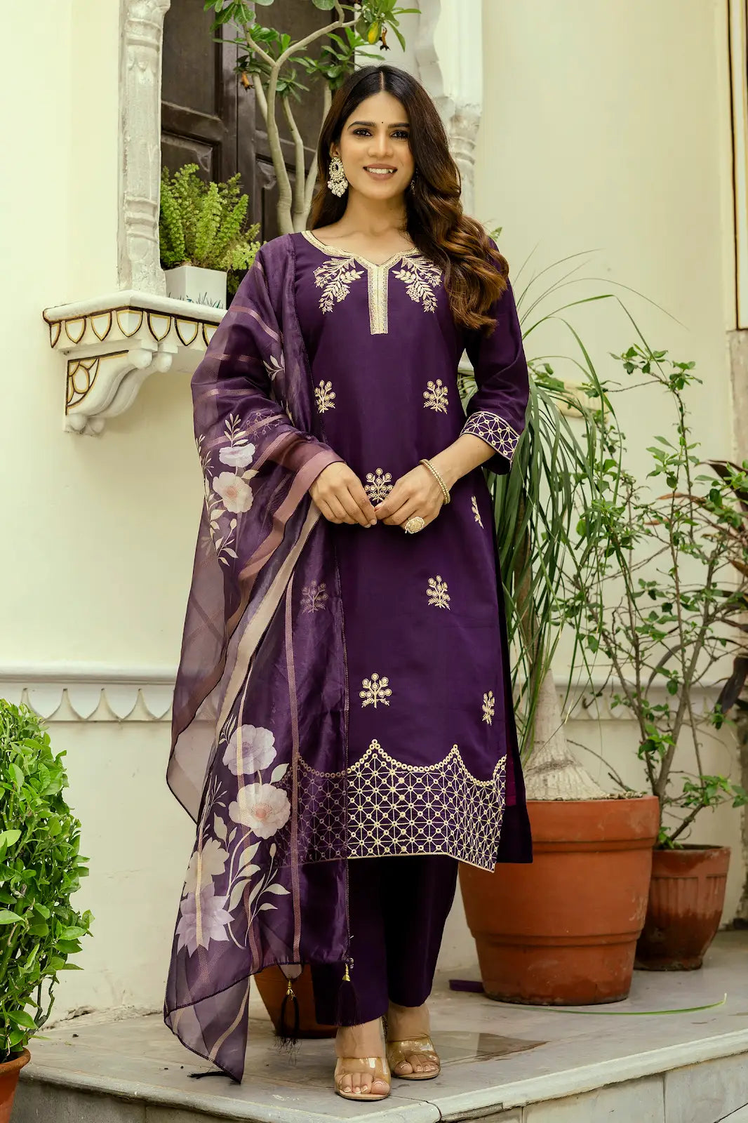 Women's Beautiful Viscose Chanderi Fabric Thread Work Straight Kurta Pant and Dupatta Set