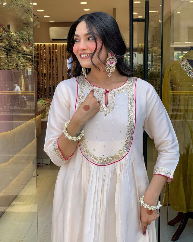 Cream Color Ethnic Cotton Silk Fabric Readymade Kurta Set With Dupatta