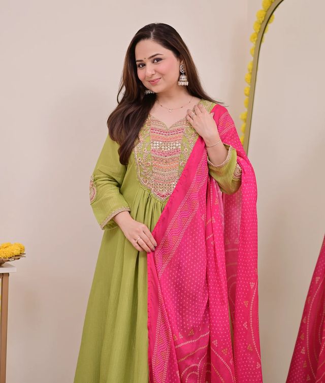 Green Chinon Fabric Beautiful Graceful Ceremonial Kurta Set