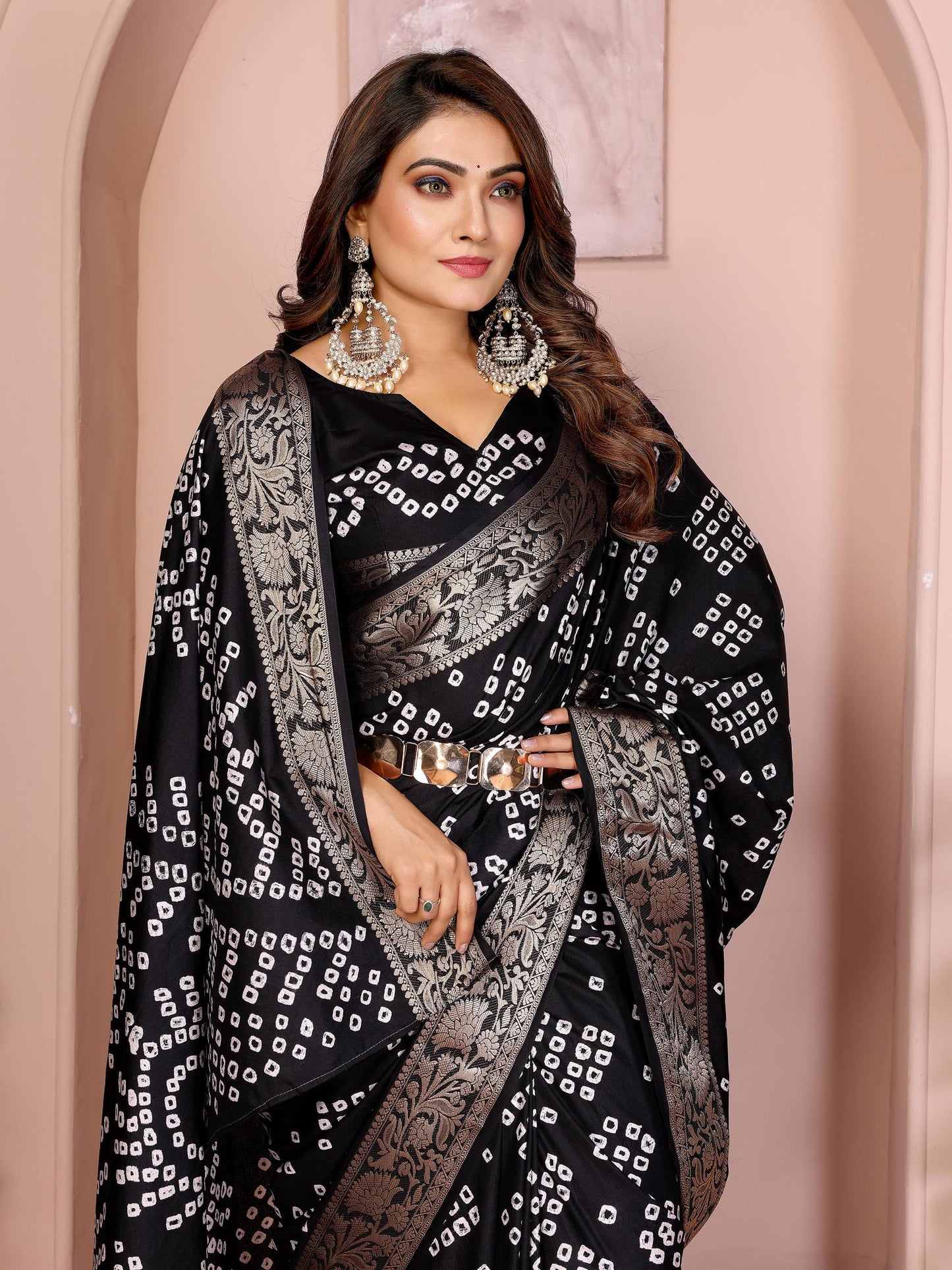Black Pure Bandhej Silk Saree With Zari Weaving Work
