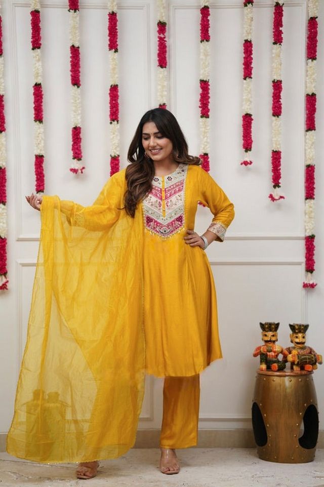 Yellow Chanderi Fabric Beautiful Graceful Ceremonial Kurta Set