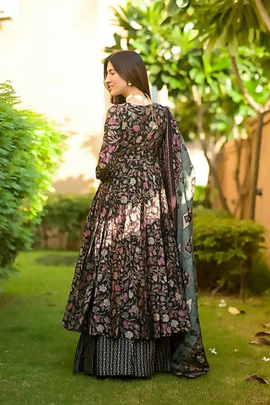 Stylish Ethnic Wear Anarkali Suit