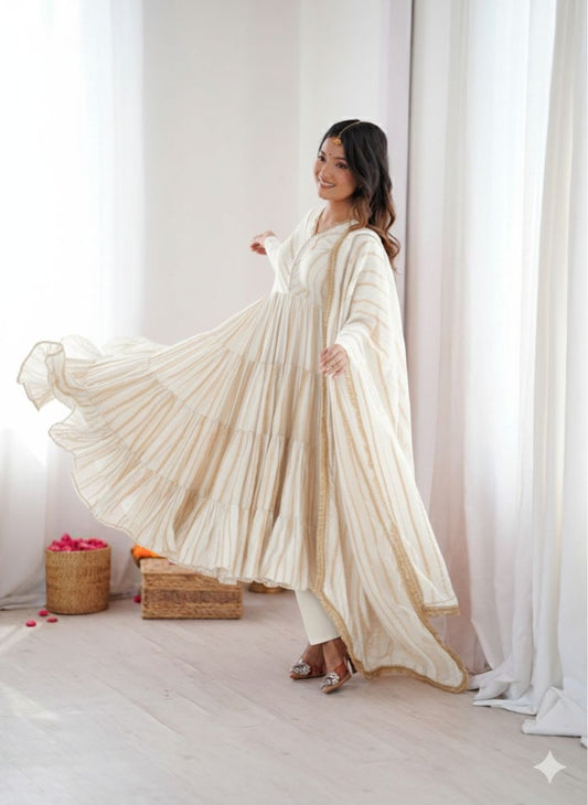 white anarkali kurta set off white anarkali suit, new fashion kurta set best selling anarkali kurta viral kurta set