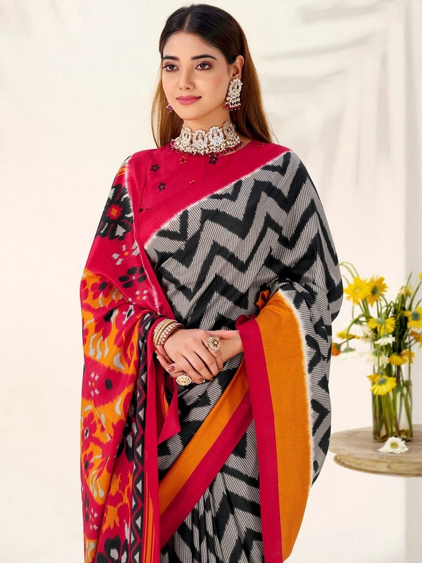 Black tassar Silk Leheriya Printed Saree With Unstitched Blouse