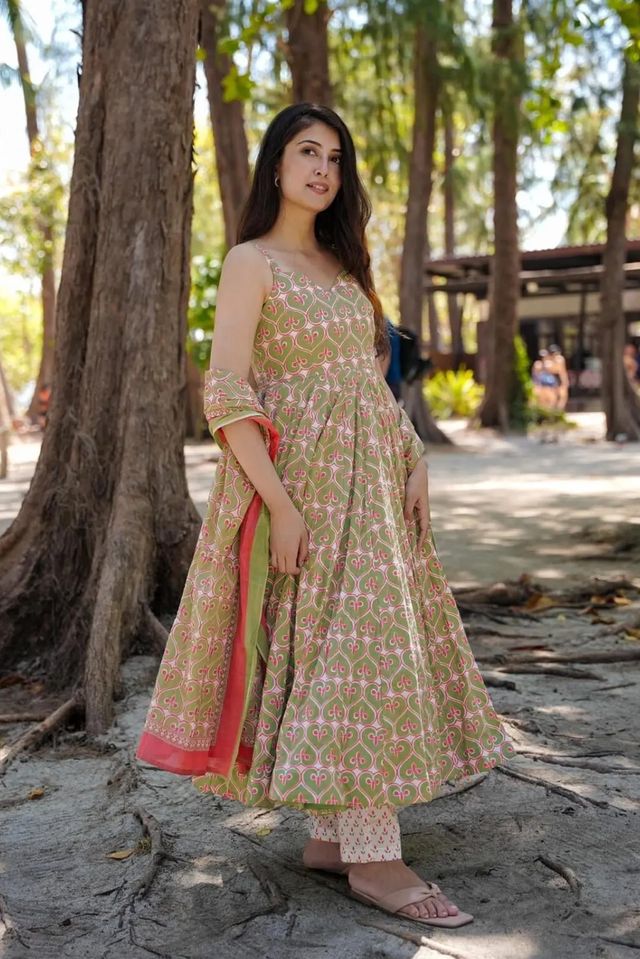 Elegant Festive Anarkali Suit Set