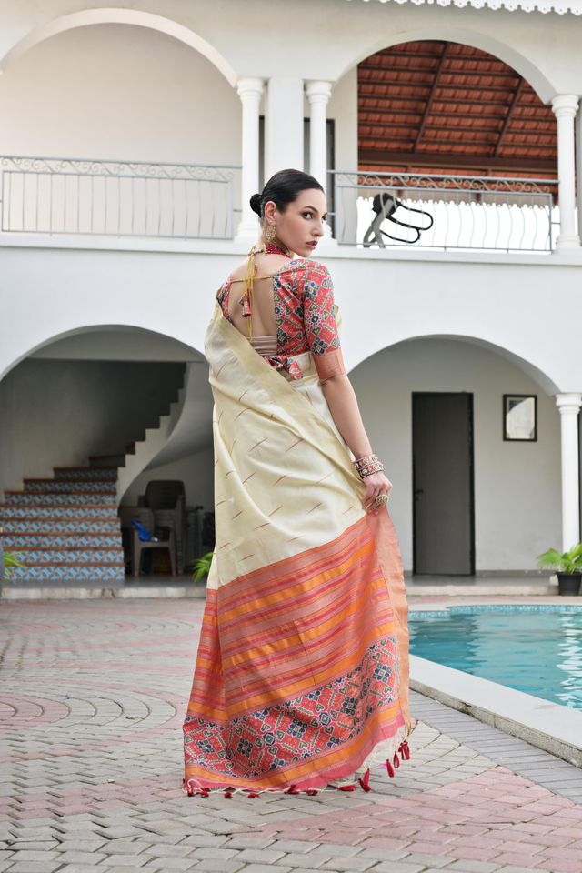 Off White Color Khadi Raw Silk Fabric Woven Meena Rich Pallu Border Designer Beautiful Saree