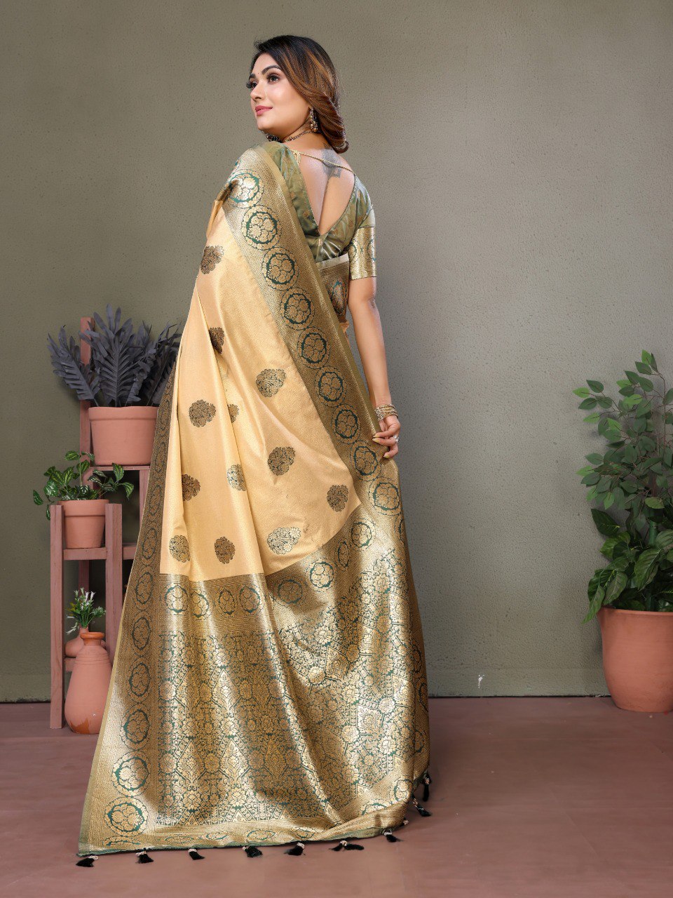 Dark Green Viscose Silk with Butties Weaving Saree With Blouse