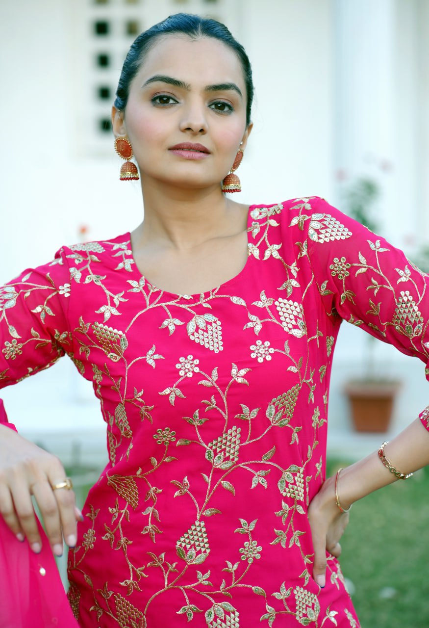 Pink Heavy Fox Georgette Suit With Sequence Embroidered Work