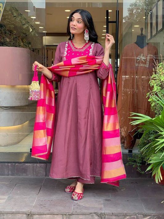 Onion Color Silk Blend Fabric Designer Partywear Salwar Kameez