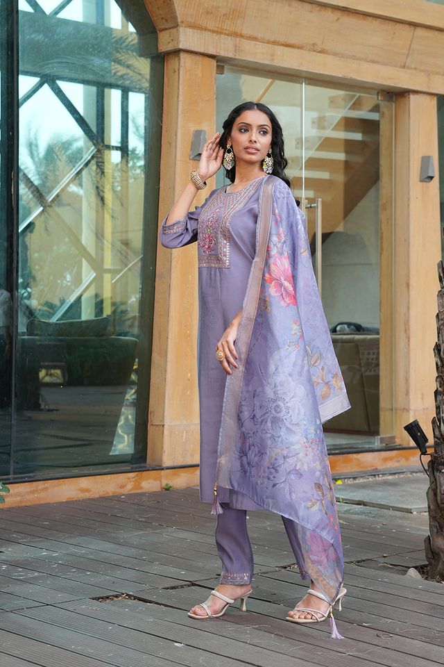 Grey Color Beautiful Cotton Silk Fabric Ceremonial Salwar Suit