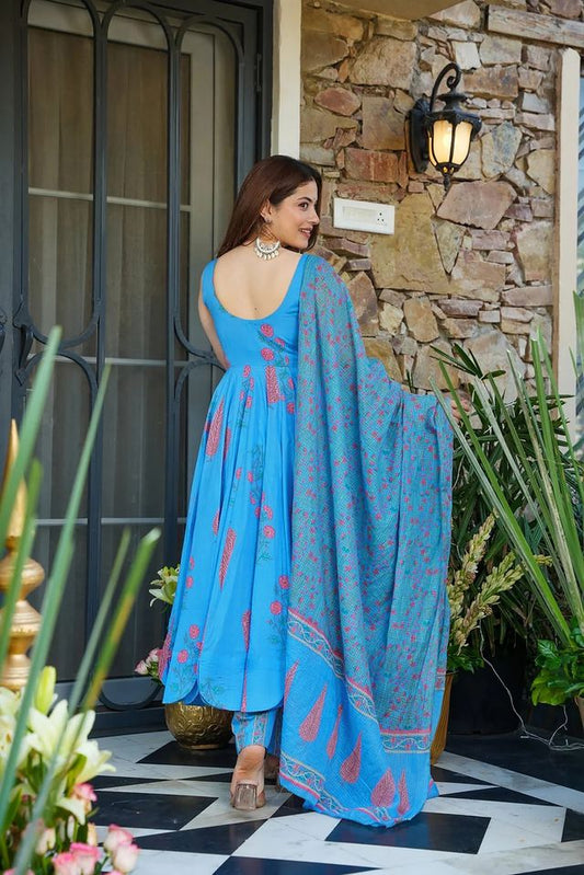 Firozi Color Muslin Fabric Designer Digital Printed Palazzo Suit
