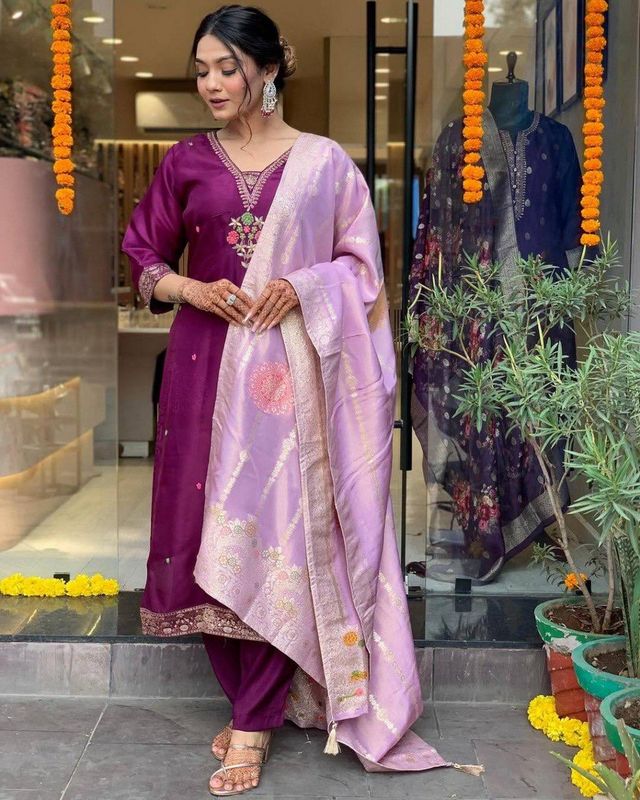 Purple Color Chanderi Fabric Beautiful Festive Wear Salwar Kameez