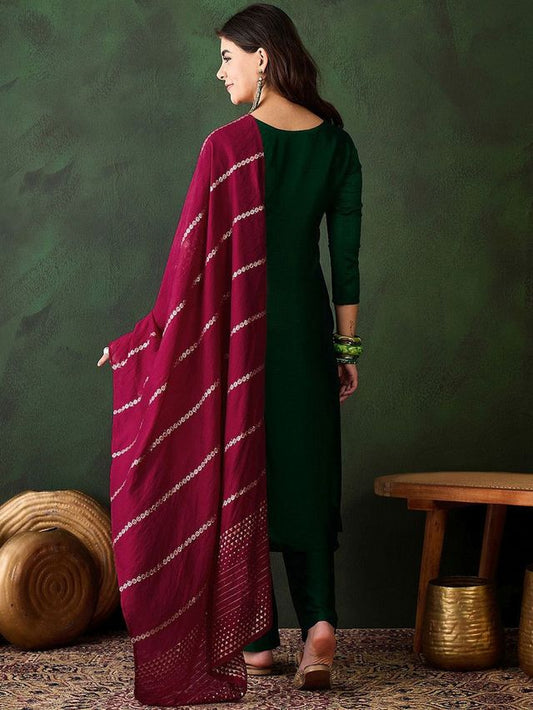 Green Color Silk Blend Fabric Elegant Salwar Kameez