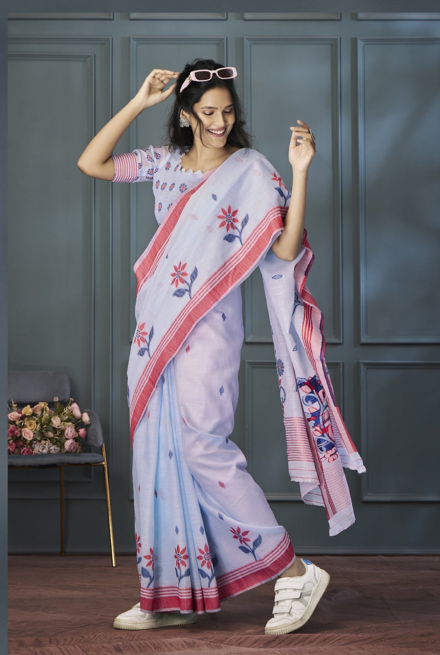 Lavender Designer Weaving Handloom Linen Saree With Blouse