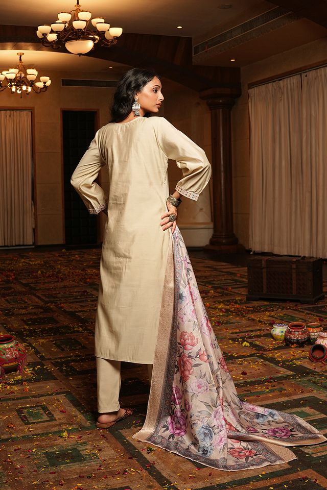 Cream Color Beautiful Cotton Silk Fabric Ceremonial Salwar Suit