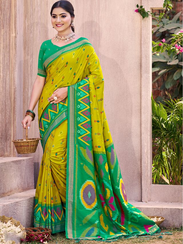 Light Green Color Pochampalli Silk Fabric Designer Woven Ethnic Ceremonial Saree