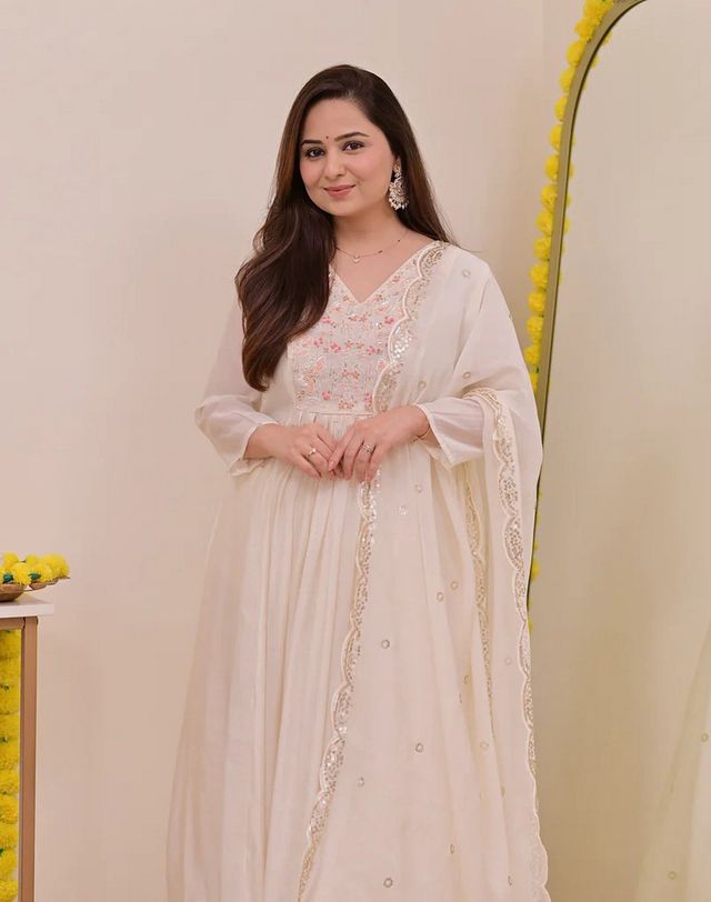 CreamColor Chanderi Silk Fabric Designer Embroiderd Stitched Suit