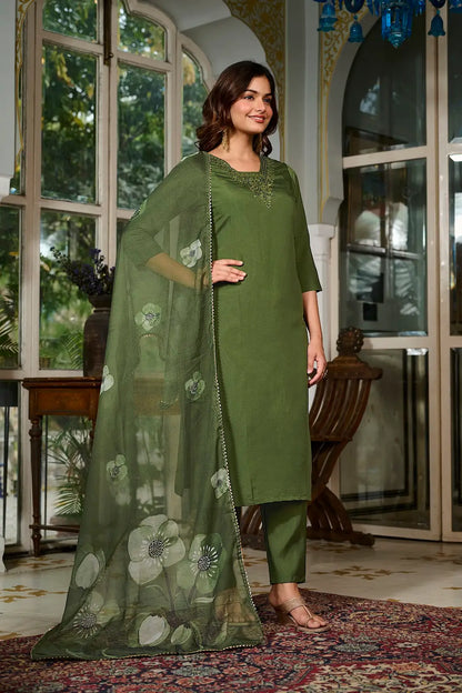Women's Gorgeous Embroidery Viscose Chanderi Fabric Straight Kurta, Pant and Dupatta Set