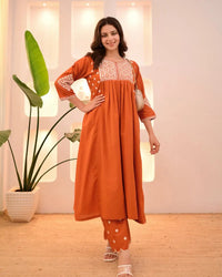 Women's Beautiful Viscose Rayon Fabric Thread Work Flared Kurta Pant Set
