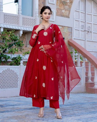 Beautiful Embroidered Chanderi Fabric Flared Kurta, Pant and Dupatta Set