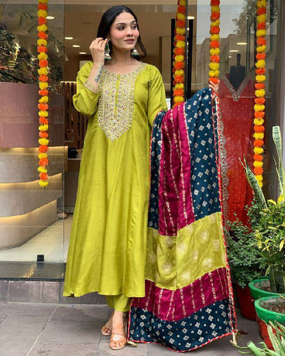 Women's Gorgeous Embroidery Viscose Chanderi Fabric Stright Kurta Pant with Dupatta Set Kriti