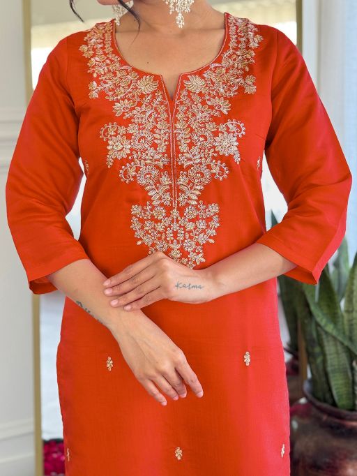 Women Gorgeous Roman Silk Fabric Straight Kurta, Pant and Dupatta Set M
