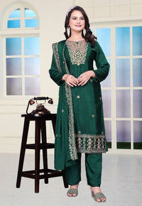 Women's Chinon fabric Embroidery work Kurta with Pant and Dupatta set