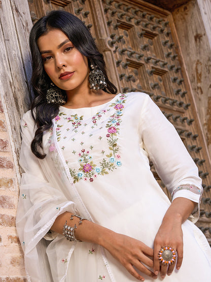 Chanderi fabric embroidered Kurta with silk Lining , Pant and Dupatta set