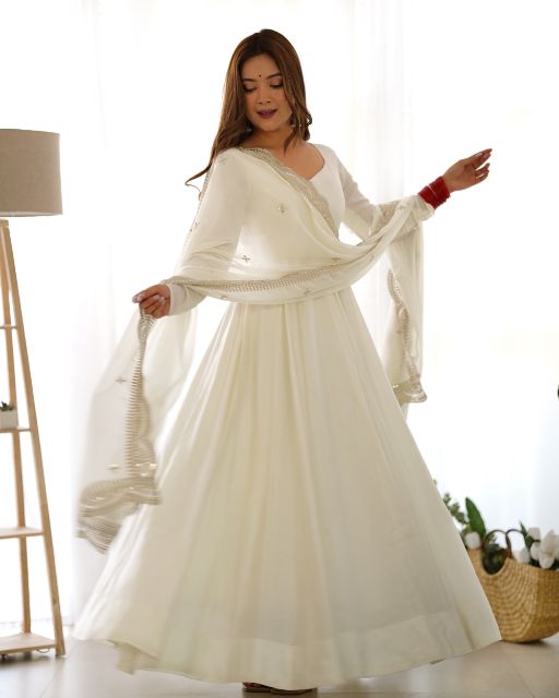 White Anarkali Suit White Anarkali Suit With Dupatta Kathak Buy White Anarkali Kurta