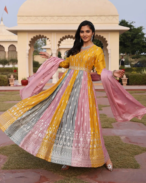 Stylish Wedding Wear Anarkali Suit with Designer Look