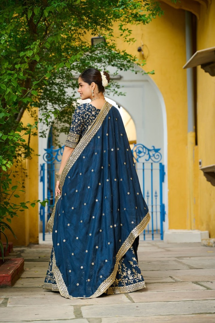 Luxury Bridal Lehenga Choli Outfit Style 026