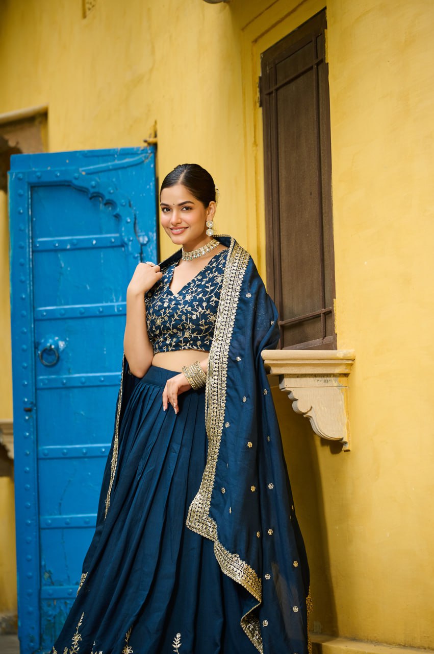 Luxury Bridal Lehenga Choli Outfit Style 026
