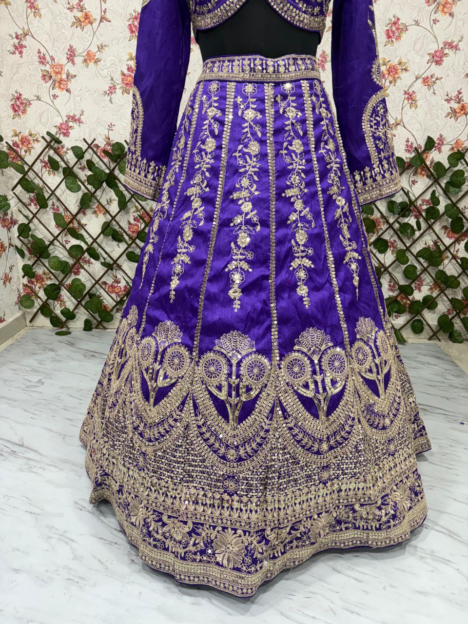 Party Wear Bridal Lehenga Choli Outfit Style 016