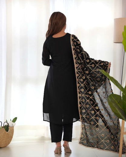 Pakistani Ramzan Eid Dresses for Women, Semi-Stitched Party Wear Salwar Kameez Dupatta,