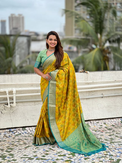 Mahendi Color Patola Silk Fabric Woven Meenakari Designer Saree