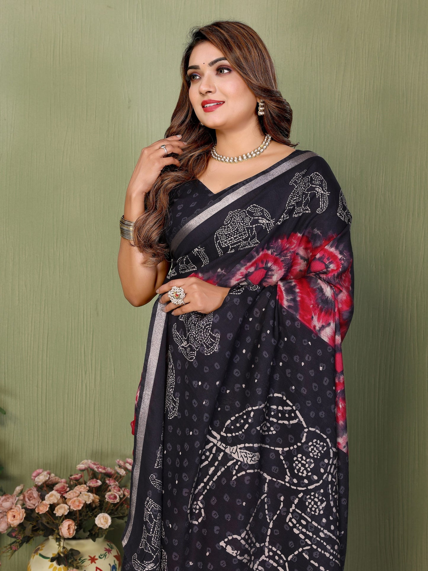Black Printed Mal Cotton Saree With Blouse