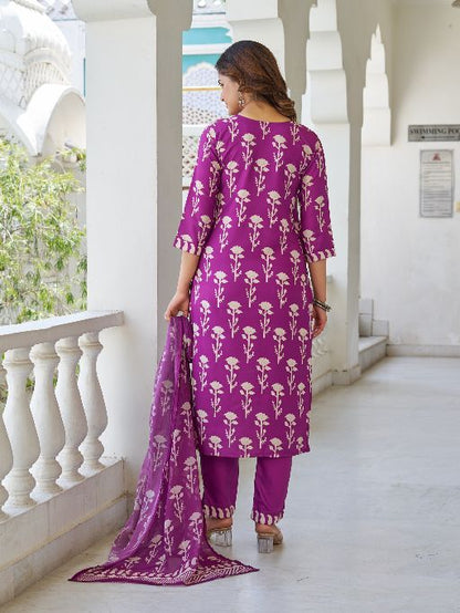 Women Beautiful Cotton Blend Fabric Printed Work Straight Kurta, Pant and Dupatta Set