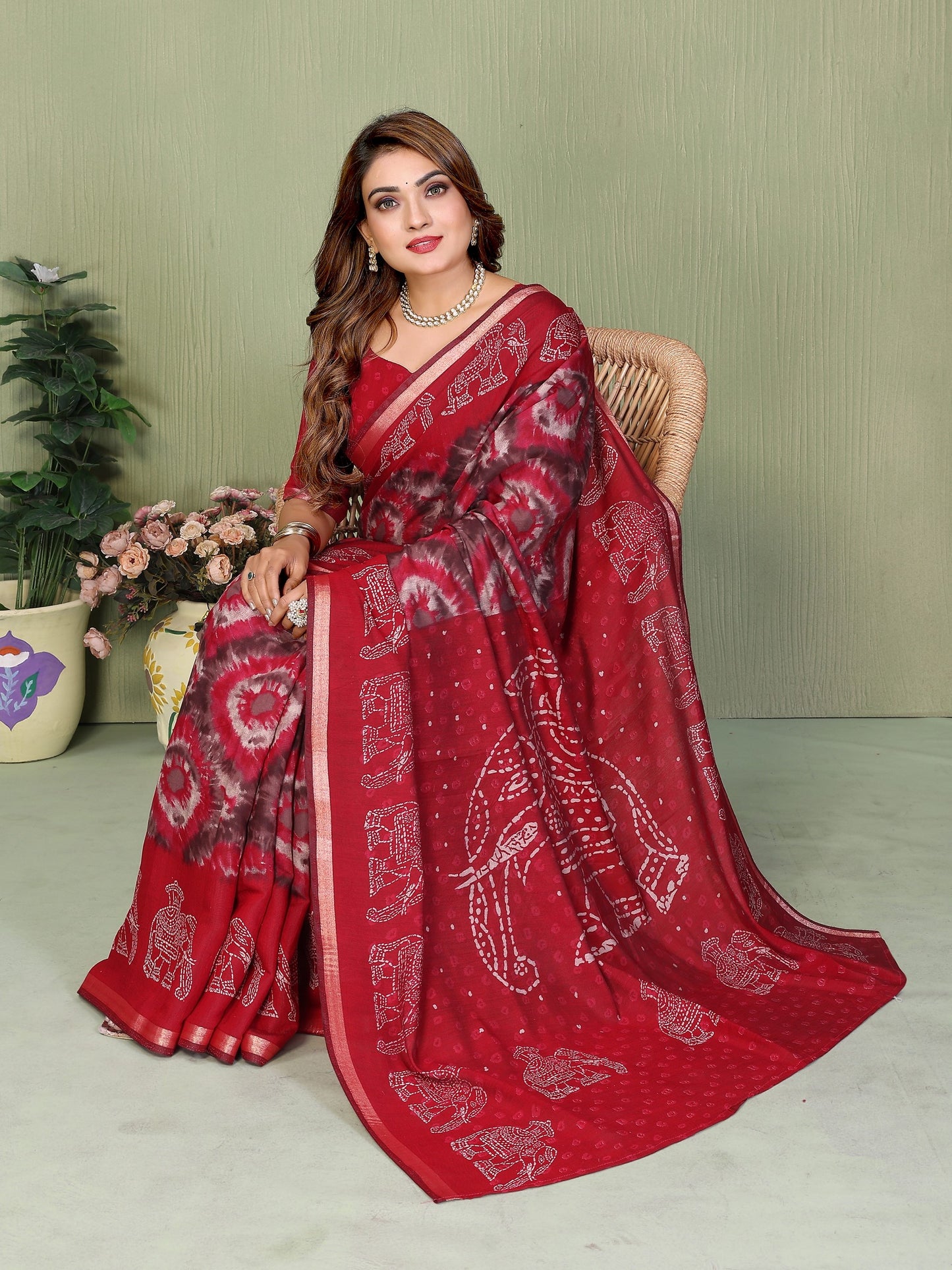 Red Printed Mal Cotton Saree With Blouse