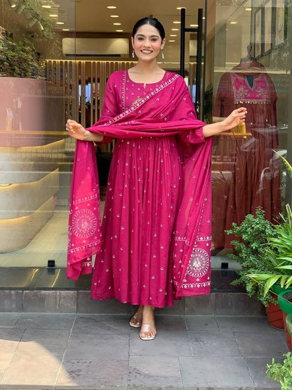Pink Color Rayon Fabric Elegant Salwar Kameez
