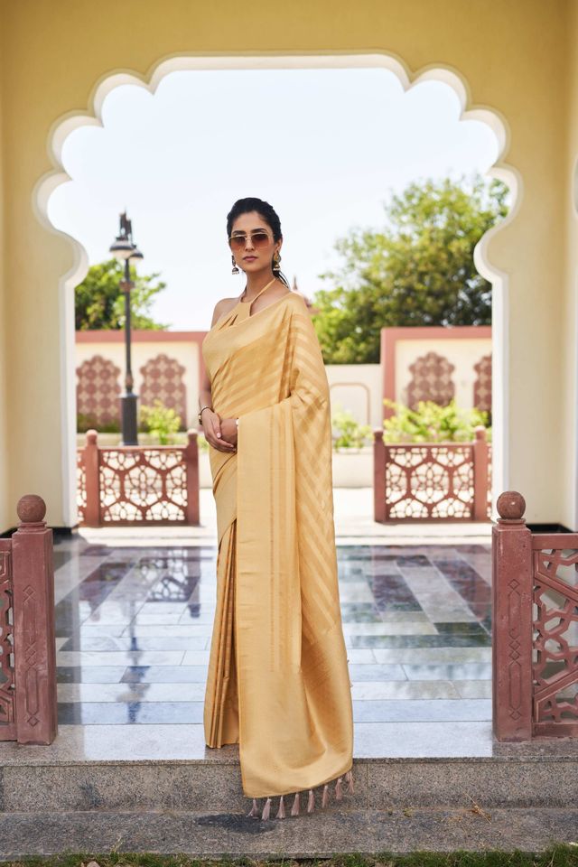 Peach Color Beautiful Woven Designer Partywear Ethnic Saree
