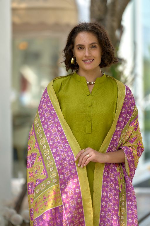 Women's Gorgeous Vatican Straight Kurta with Pant And Dupatta Set