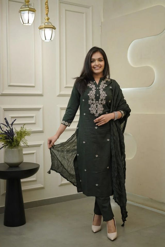 Mahendi Color Ethnic Cotton Silk Fabric Readymade Kurta Set With Dupatta