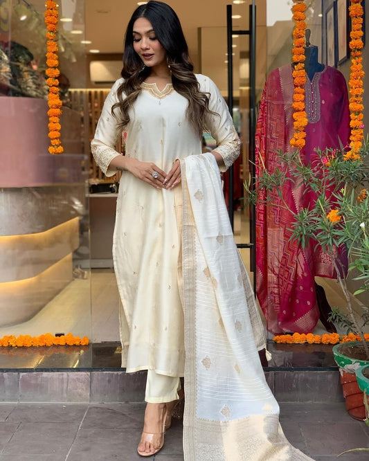Beautiful Embroidery Viscose Chanderi Fabric Straight Kurta Pant with Dupatta Set DC