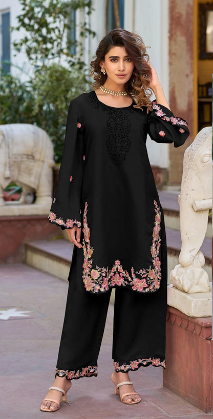 Black Embroidered and Viscose Thread work Cotton Semi Stitched Salwar Suit